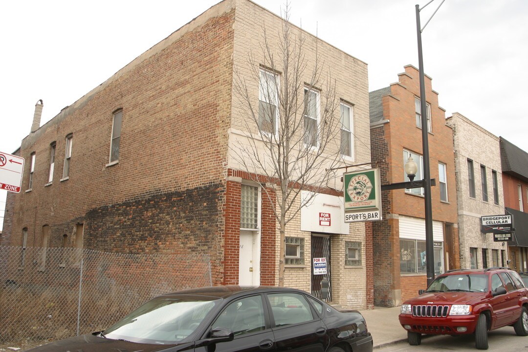 Freddie in Chicago, IL - Building Photo