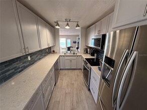 4942 Coquina Key Dr SE in St. Petersburg, FL - Building Photo - Building Photo