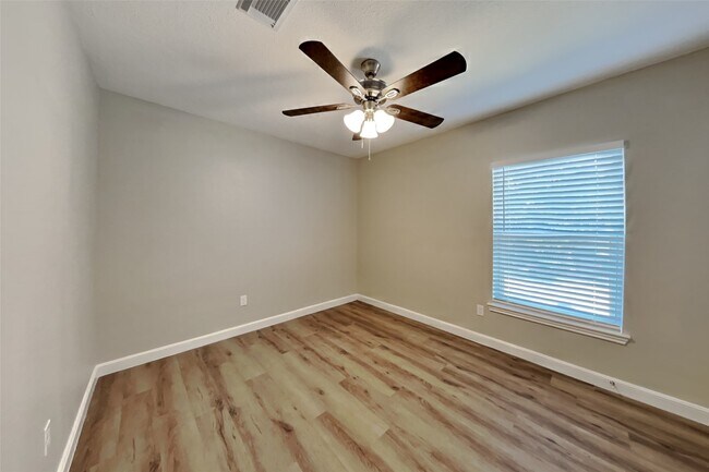 property at 21263 Park Bluff Dr