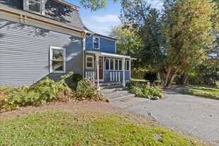 142 Congress St in St. Albans, VT - Building Photo