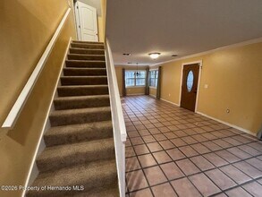 18816 Cimbora Dr in Spring Hill, FL - Building Photo - Building Photo