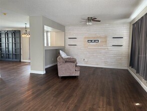 211 Roseling Crossing in Davenport, FL - Building Photo - Building Photo