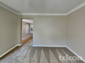 1112 Karastan Ct SW in Marietta, GA - Building Photo - Building Photo