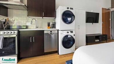 135 Adams St, Unit 200 in Denver, CO - Building Photo - Building Photo