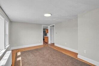 32 Summer St in Woonsocket, RI - Building Photo - Building Photo