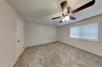 16935 Kilwinning Dr photo'