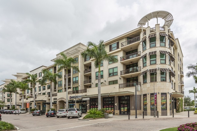 9123 Tamiami Trl in Naples, FL - Building Photo - Building Photo