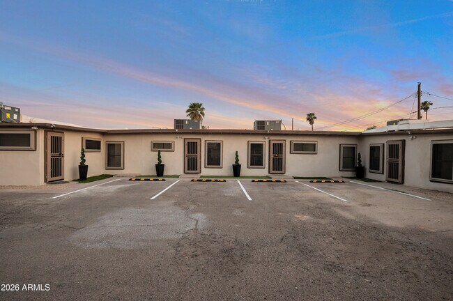 1108 S 33rd Ave in Phoenix, AZ - Building Photo - Building Photo