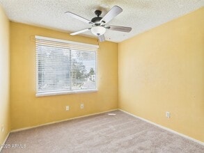 5224 N 42nd Ln in Phoenix, AZ - Building Photo - Building Photo
