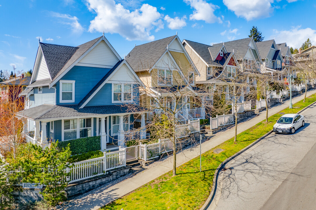 312 Casey St in Coquitlam, BC - Building Photo