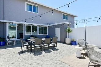 Admirals Cove in Alameda, CA - Building Photo - Building Photo