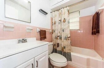 2335 Wildoak Dr in Dallas, TX - Building Photo - Building Photo