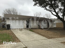 2918 Rayswood Dr in Carrollton, TX - Building Photo