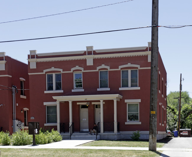 Smith South Apartments in Salt Lake City, UT - Foto de edificio - Building Photo