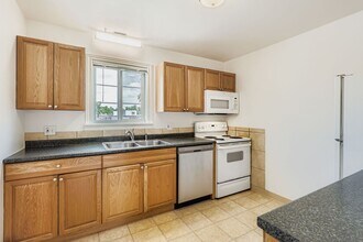 2401 Walnut St in Boulder, CO - Building Photo - Building Photo