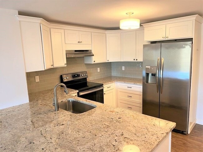 1321 Worcester Rd in Framingham, MA - Building Photo - Building Photo