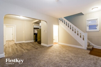 709 Porter St in Waukegan, IL - Foto de edificio - Building Photo