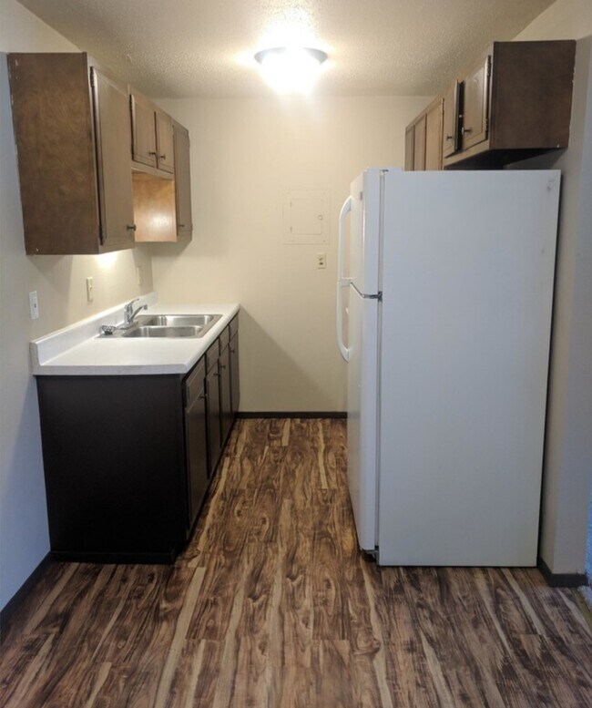 404 McKay Ave S Apartments and Nearby Alexandria Apartments For Rent