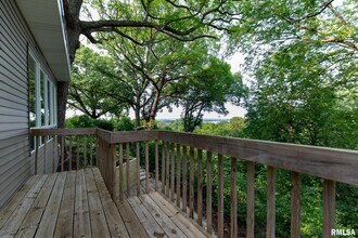 4640 5th Ave in Moline, IL - Building Photo - Building Photo