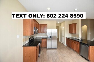 1140 Mourning Dove Dr in Burleson, TX - Building Photo - Building Photo