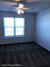 809 March Ct in Wilmington, NC - Foto de edificio - Building Photo