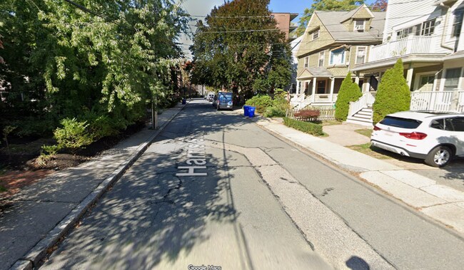 12 Harris St in Brookline, MA - Building Photo - Building Photo