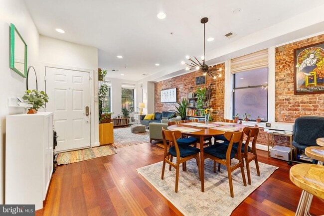 property at 1105 Park Rd NW