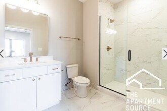 4102 N Sheridan Rd, Unit 2 in Chicago, IL - Building Photo - Building Photo