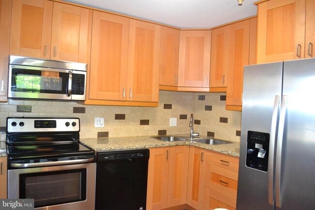 property at 1 Ingleside Ct