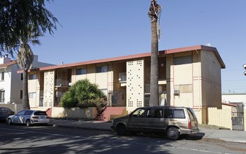 710-724 Louisiana St in Vallejo, CA - Foto de edificio - Building Photo