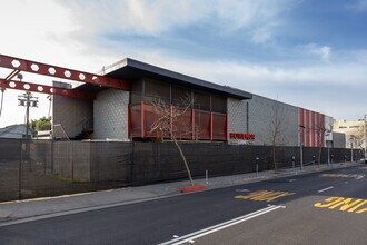 234 Pico Blvd in Santa Monica, CA - Building Photo - Building Photo