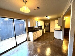 8633 Knoxville Dr in Lubbock, TX - Building Photo - Building Photo