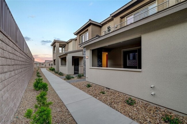 2537 Monolith St in Las Vegas, NV - Building Photo - Building Photo