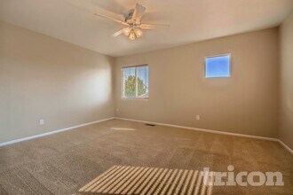 17061 E 107th Ave in Commerce City, CO - Foto de edificio - Building Photo