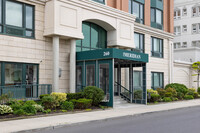 The Meridian in Long Beach, NY - Building Photo - Building Photo