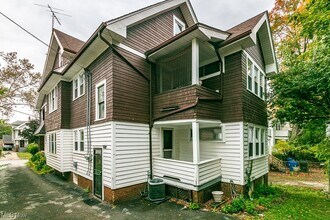 11909 Buckingham Ave-Unit -Down in Cleveland, OH - Building Photo - Building Photo