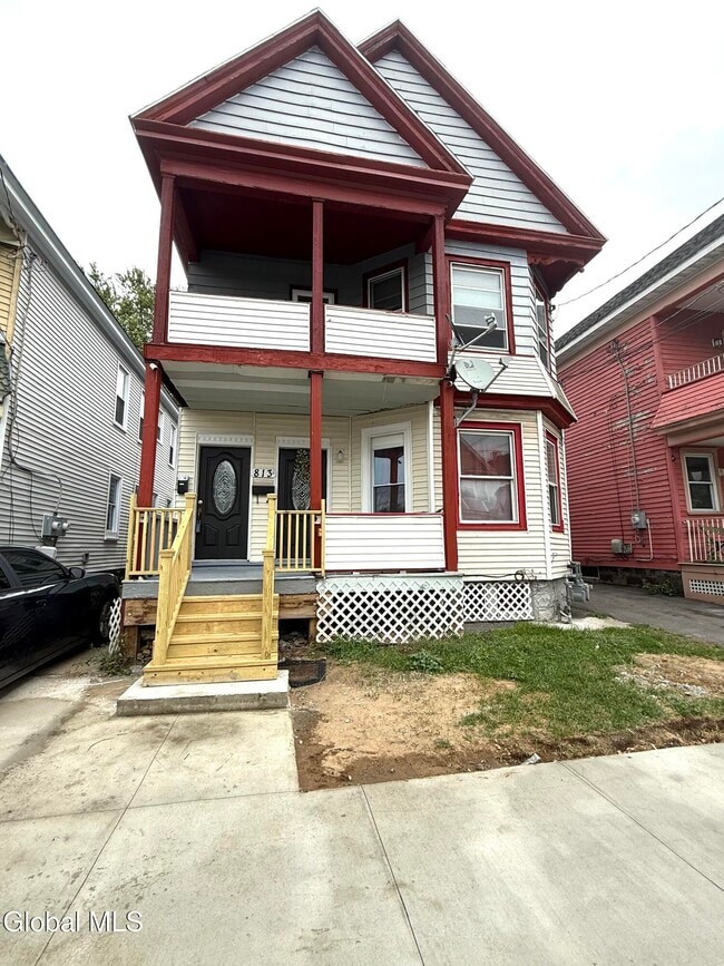 property at 813 Stanley St