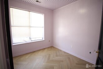 3011 Cypress Ct in Monmouth Junction, NJ - Building Photo - Building Photo