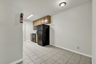 334-336-336 Craddock Ave in San Marcos, TX - Building Photo - Building Photo