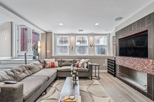 property at 98 Waltham St