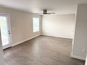 Liberty Pointe in Farmington, MO - Building Photo - Building Photo