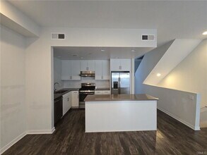 1620 W 237th St in Torrance, CA - Building Photo - Building Photo
