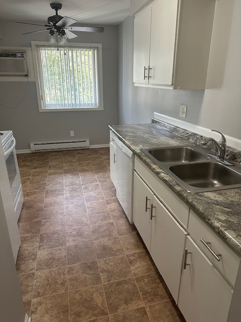 South Square Apartments in Holt, MI - Building Photo - Building Photo