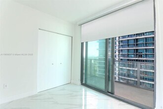 1300 S Miami Ave, Unit 2706 in Miami, FL - Building Photo - Building Photo