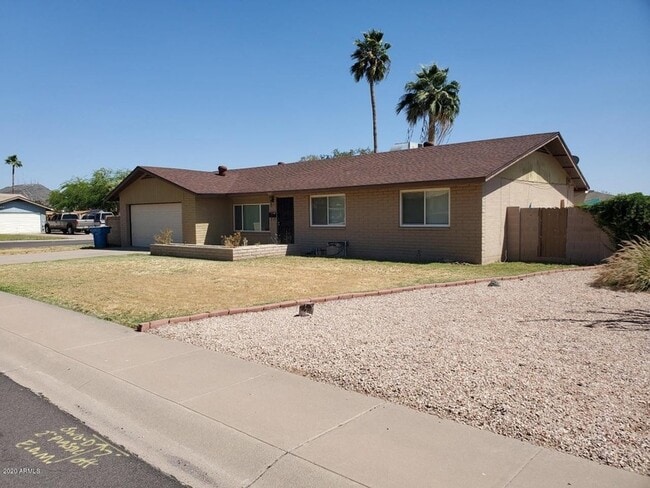 3327 W Joan De Arc Ave in Phoenix, AZ - Building Photo - Building Photo