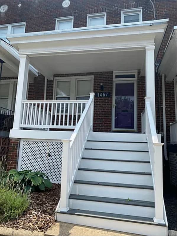 property at 1457 Ridge Pl SE