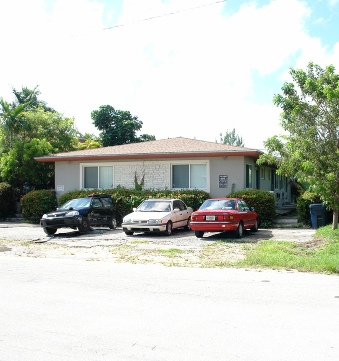 1018 NE 78th Rd in Miami, FL - Building Photo