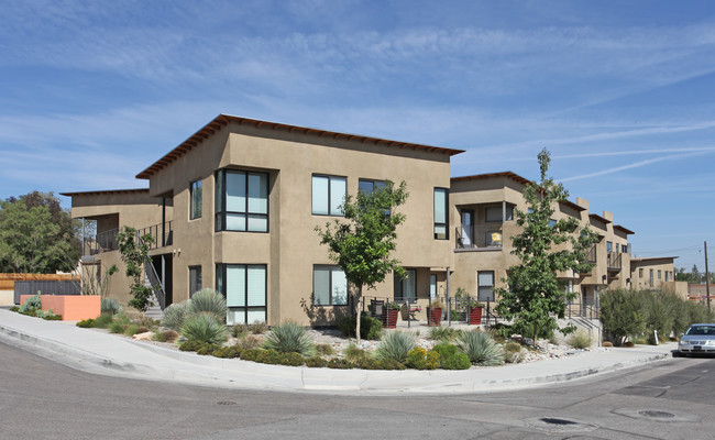 201 Aliso Dr SE in Albuquerque, NM - Building Photo - Building Photo