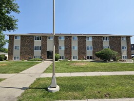 2333 Green Apartments