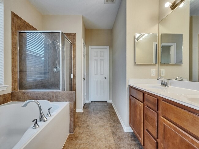 property at 2750 Villa Bella Ct